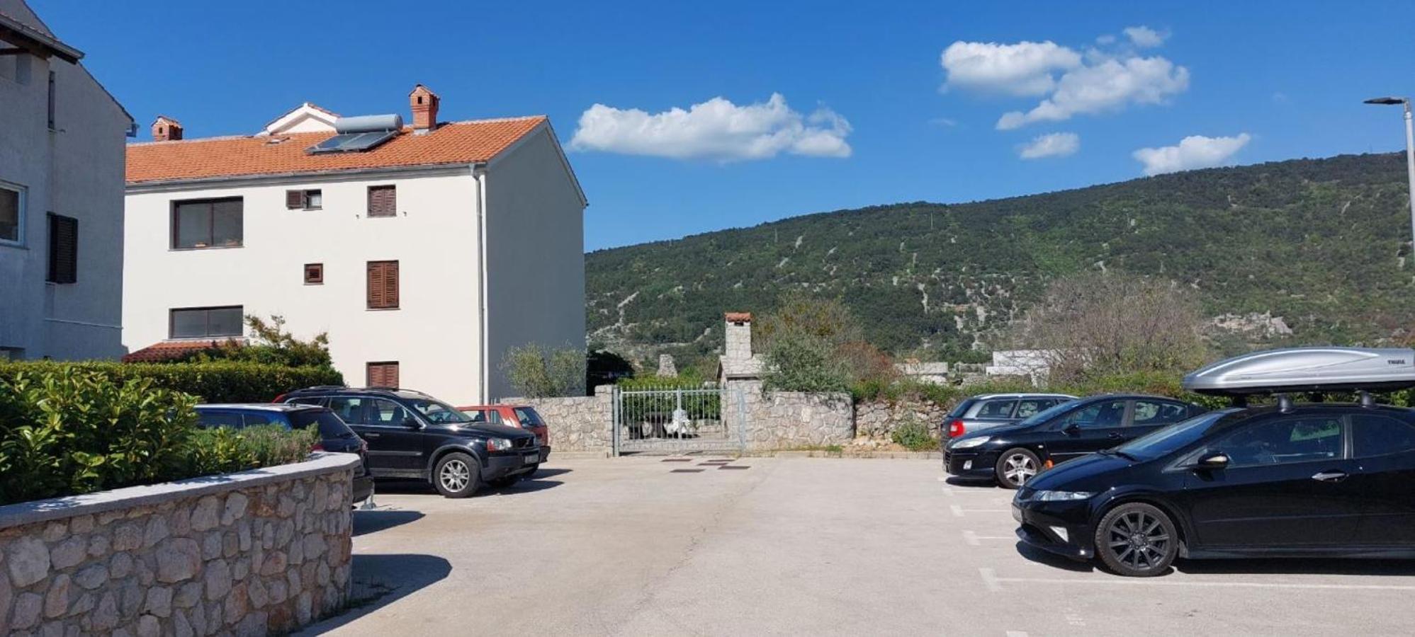 Apartment Kristian Cres Εξωτερικό φωτογραφία