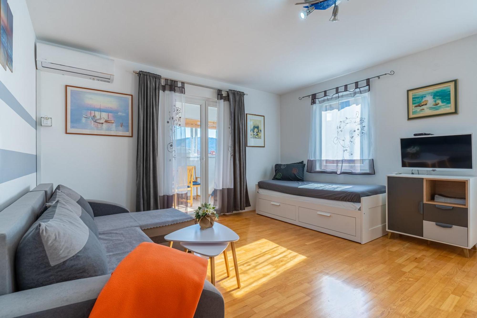 Apartment Kristian Cres Εξωτερικό φωτογραφία