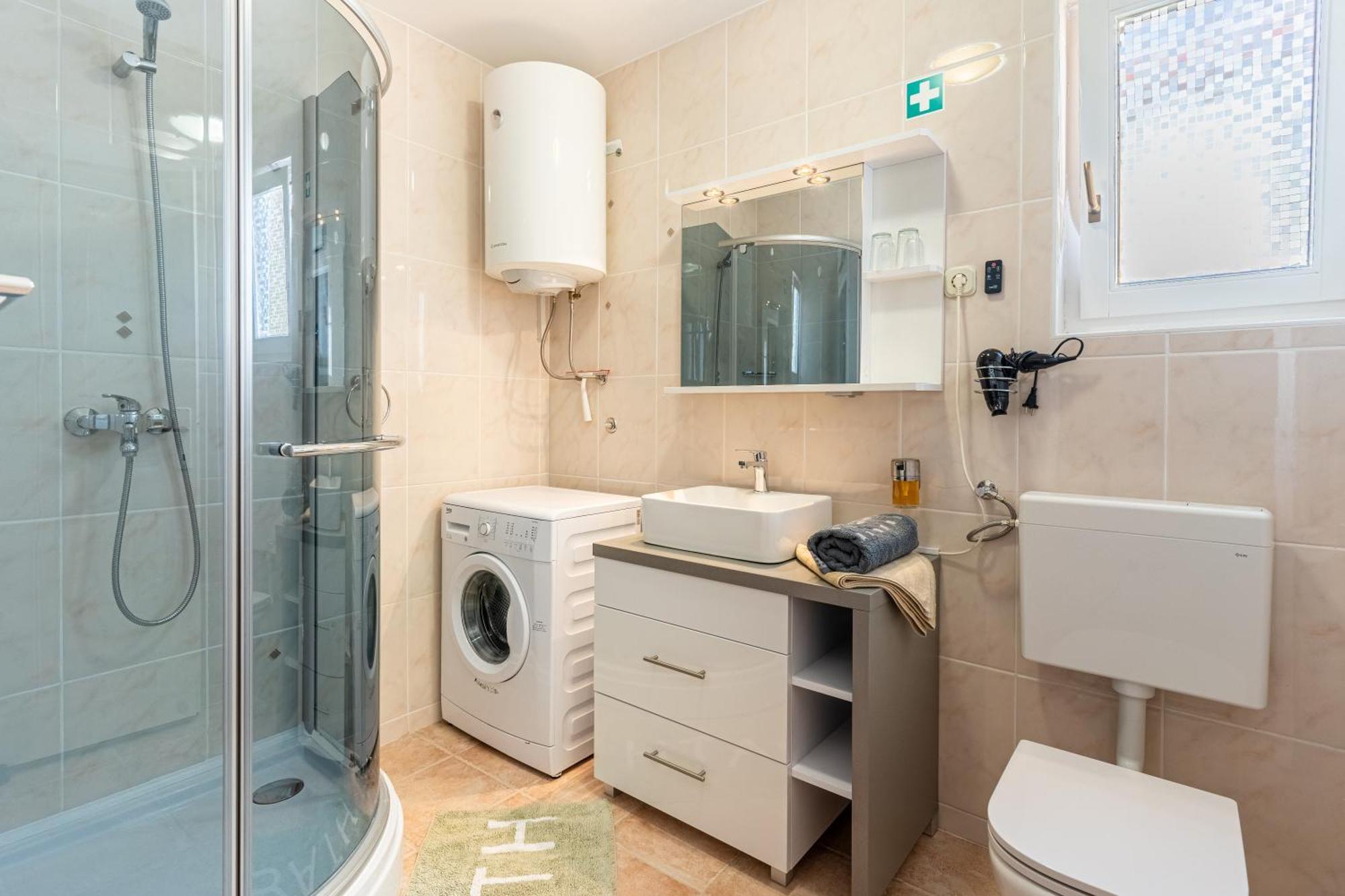 Apartment Kristian Cres Εξωτερικό φωτογραφία