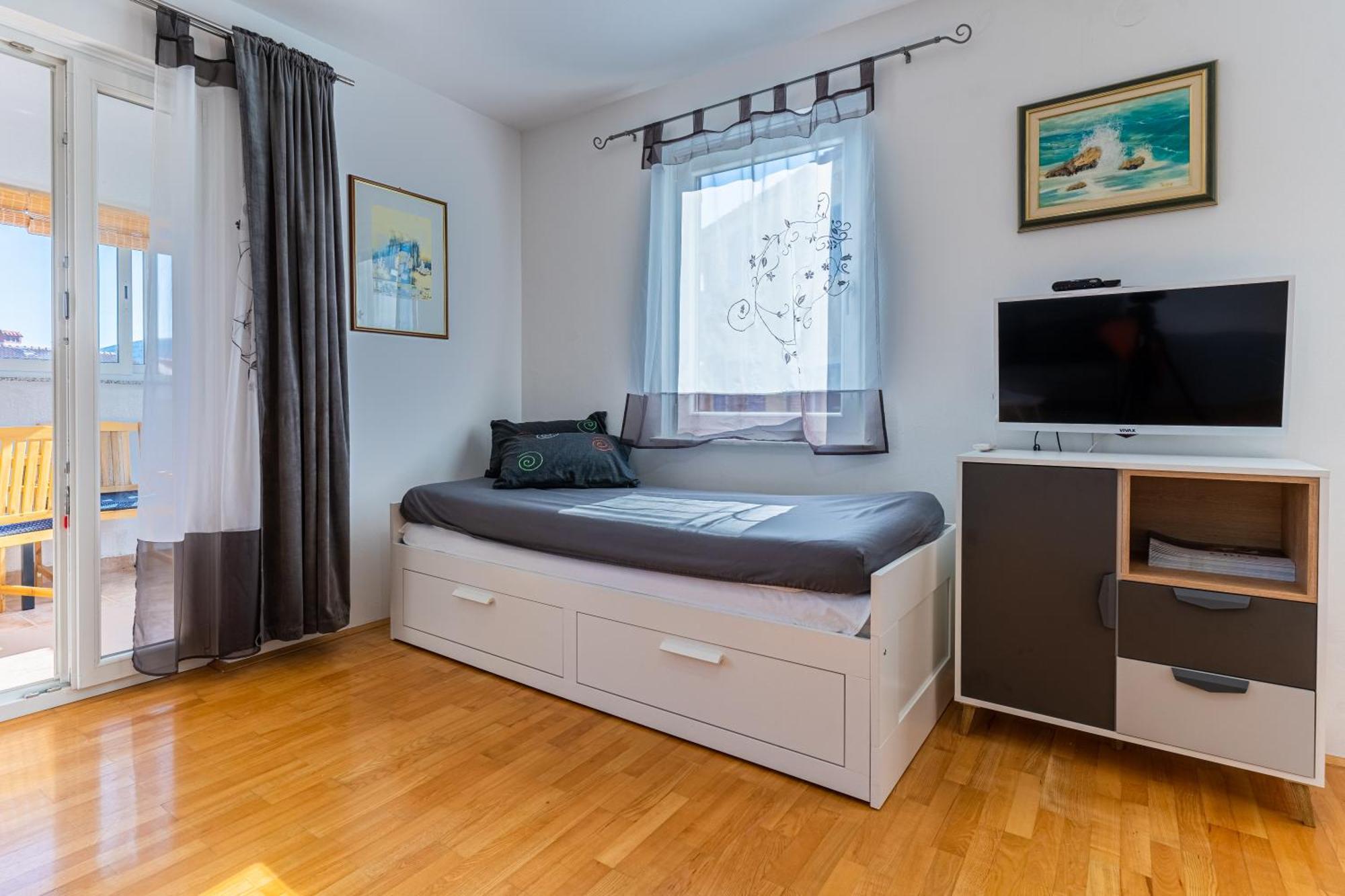 Apartment Kristian Cres Εξωτερικό φωτογραφία