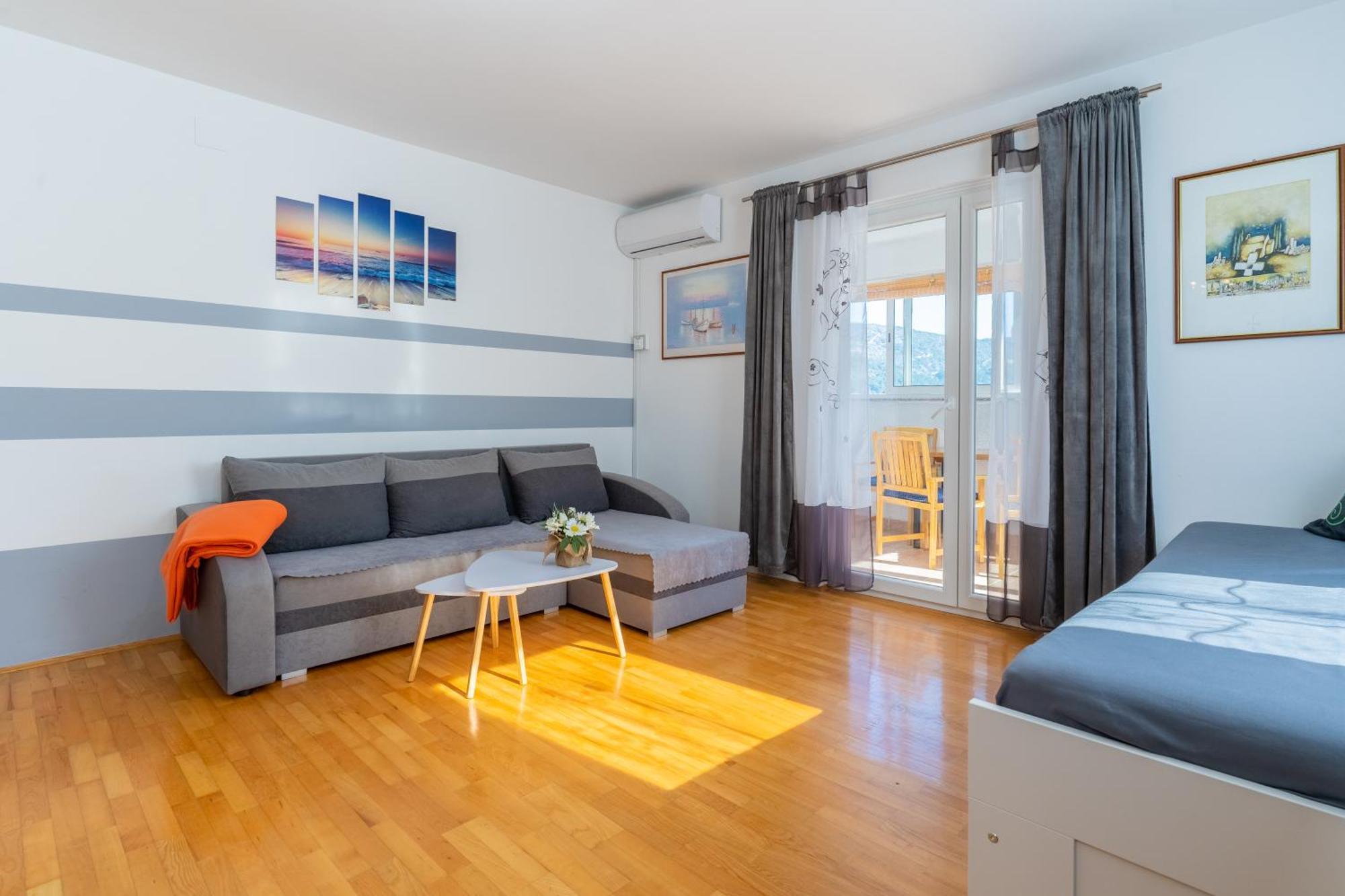 Apartment Kristian Cres Εξωτερικό φωτογραφία
